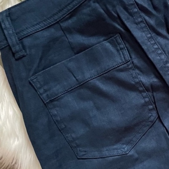 ANTHROPOLOGIE Level 99 High Rise Wide Leg Slant Pkt Ankle Pant Navy/Marine — 28 - Picture 3 of 8